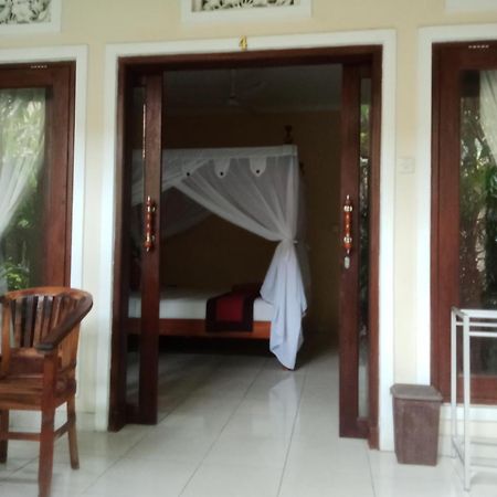 Pondok Aldi Hostel アメッド エクステリア 写真