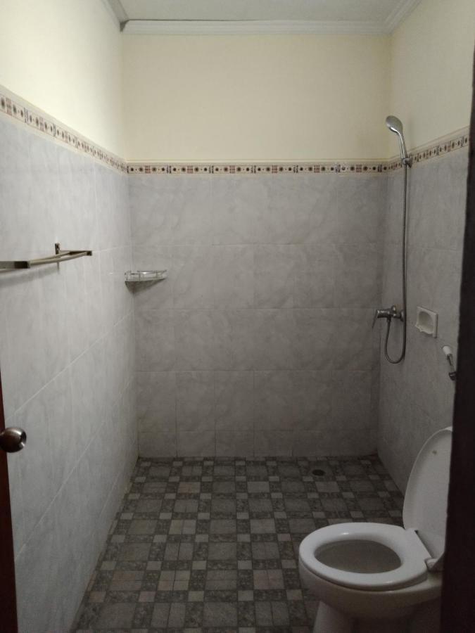 Pondok Aldi Hostel アメッド エクステリア 写真