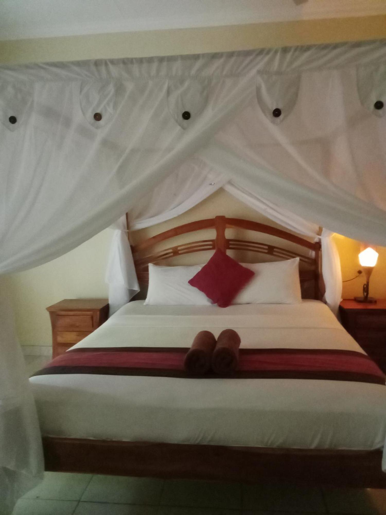 Pondok Aldi Hostel アメッド 部屋 写真