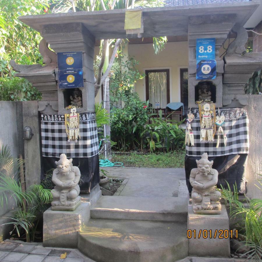 Pondok Aldi Hostel アメッド エクステリア 写真