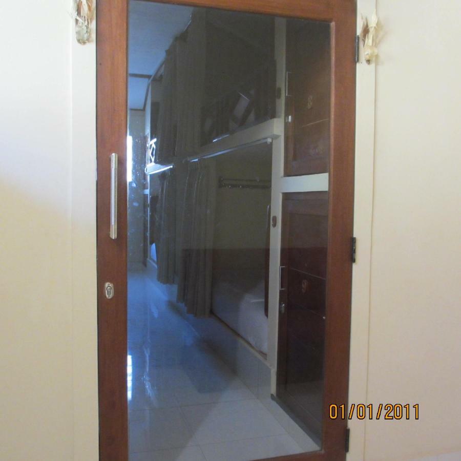 Pondok Aldi Hostel アメッド エクステリア 写真