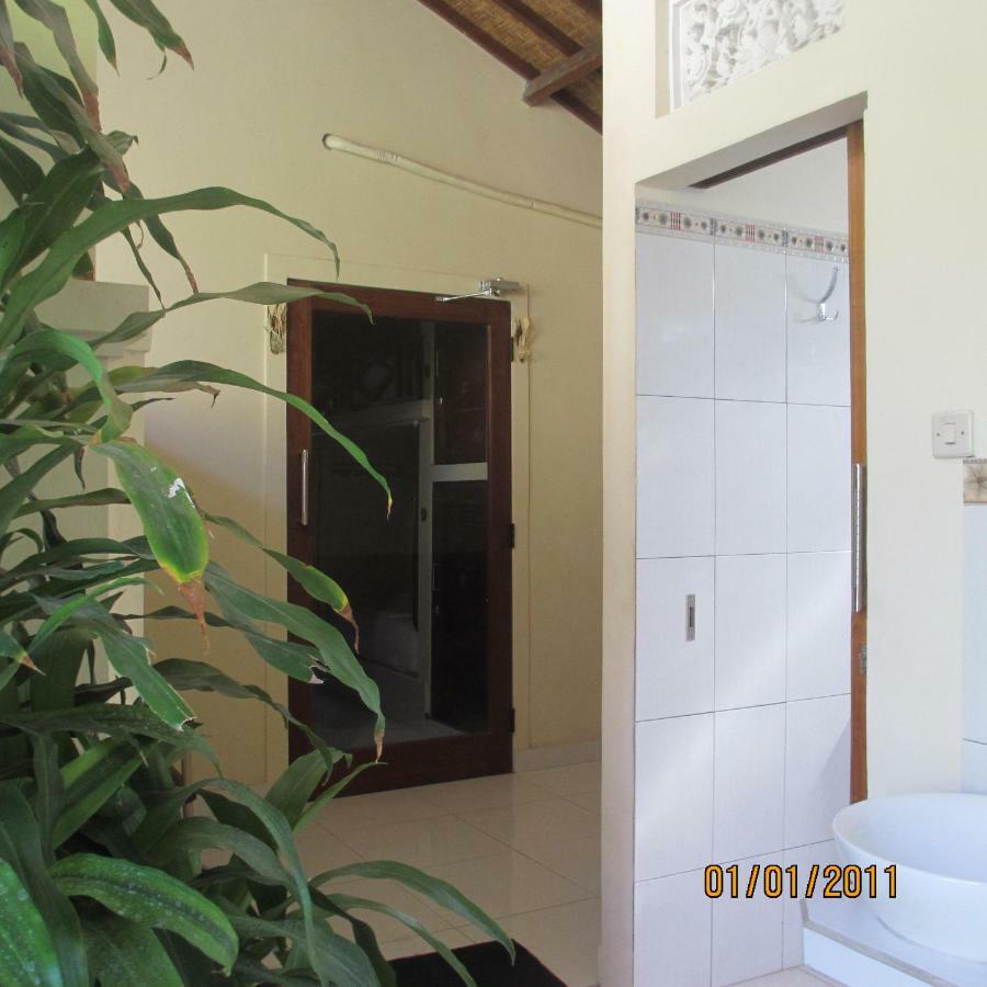 Pondok Aldi Hostel アメッド エクステリア 写真